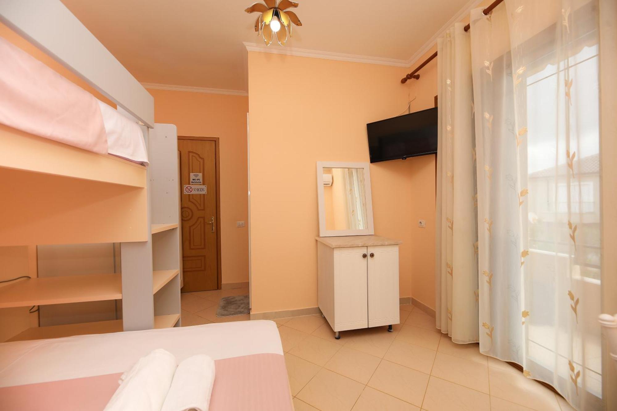 Vila Feliz - Premium Rooms With Free Private Parking Vlorë 部屋 写真
