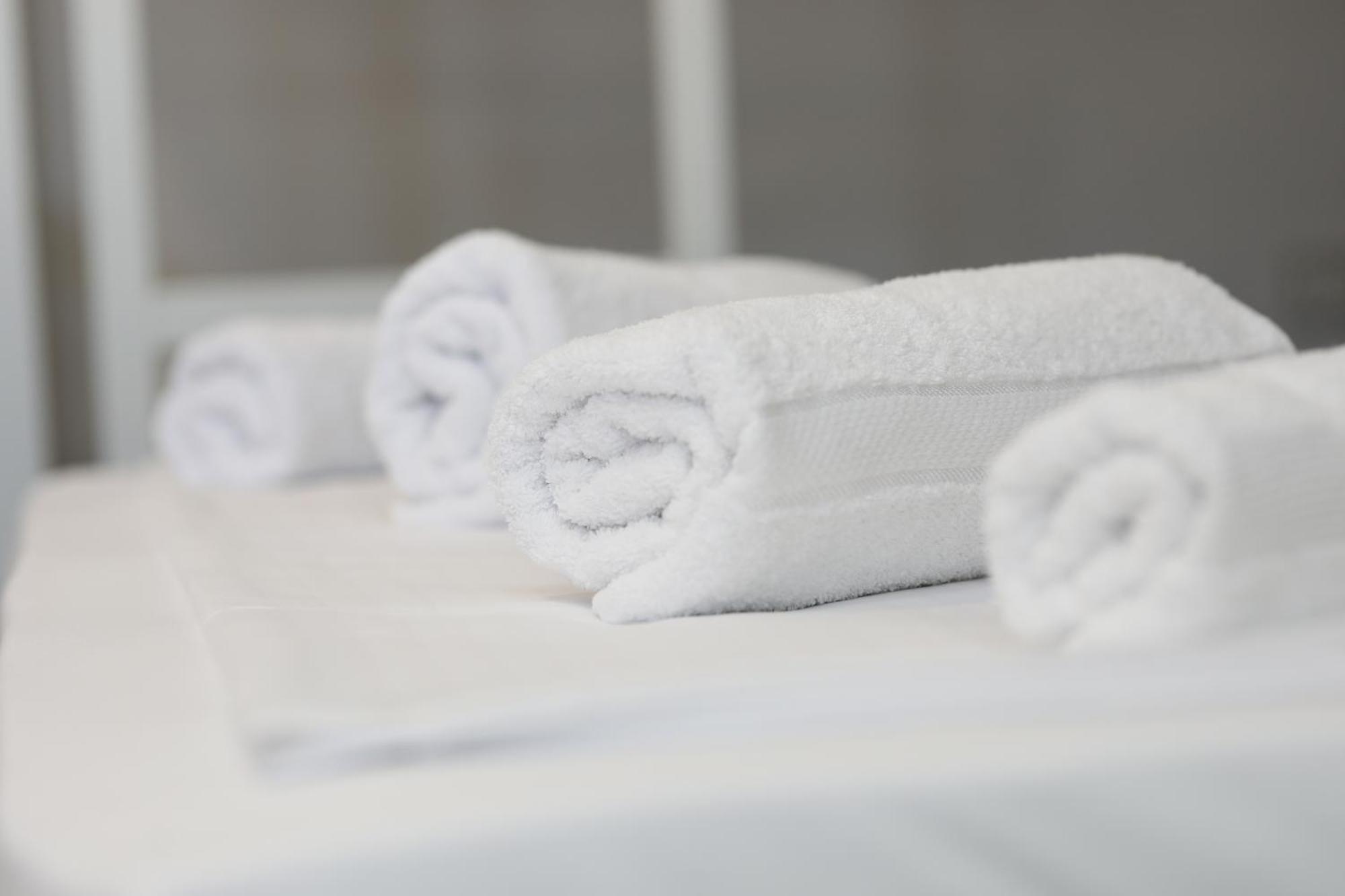 Vila Feliz - Premium Rooms With Free Private Parking Vlorë エクステリア 写真